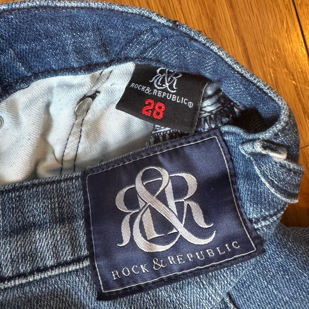 Rock & Republic Y2K Low Rise Flare Premium Denim Size 28 - Picture 5 of 6